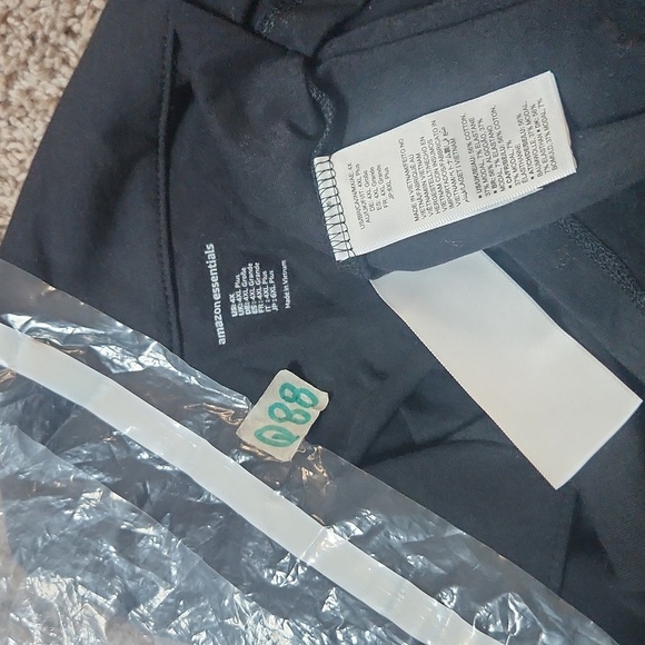 Amazon Essentials Women's Cotton Modal Short Pajama Set - Picture 4 of 4